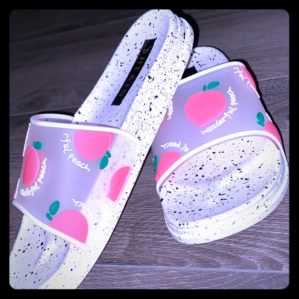 slippers